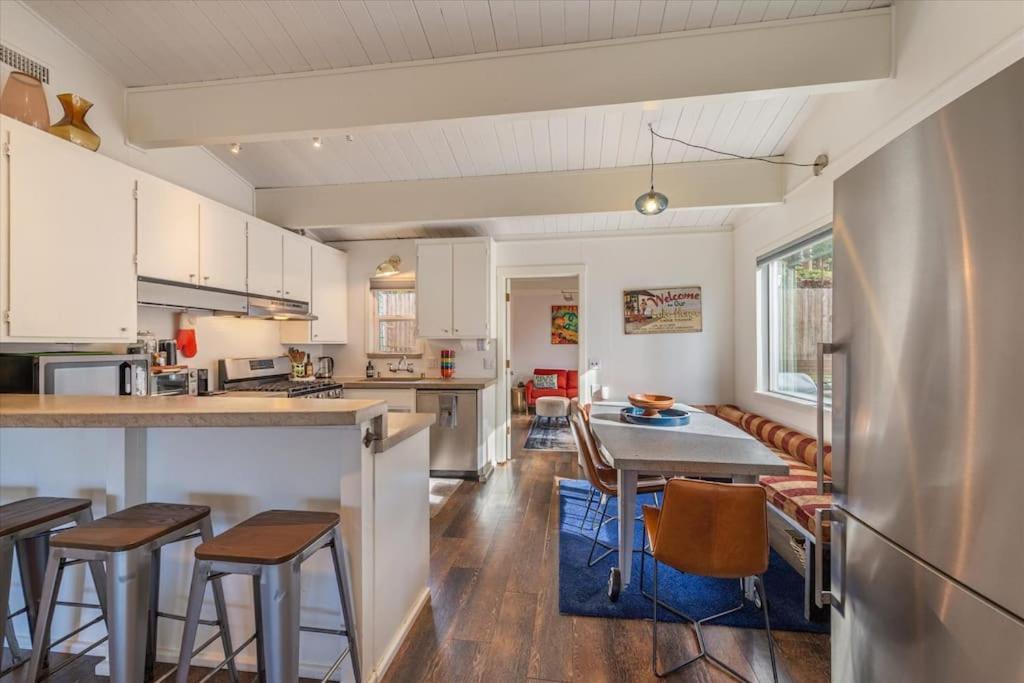 Lake Views, Pet-Friendly Cabin With Hot-Tub In King'S Beach Kings Beach Exterior foto