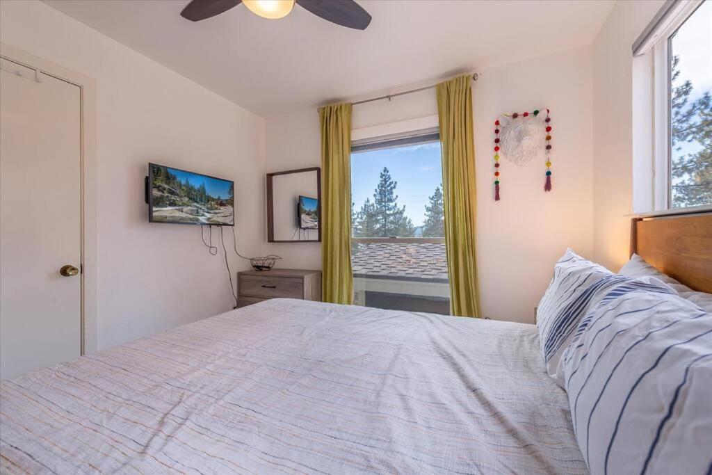 Lake Views, Pet-Friendly Cabin With Hot-Tub In King'S Beach Kings Beach Exterior foto