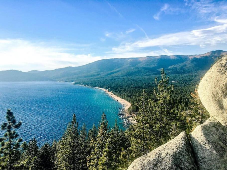 Lake Views, Pet-Friendly Cabin With Hot-Tub In King'S Beach Kings Beach Exterior foto